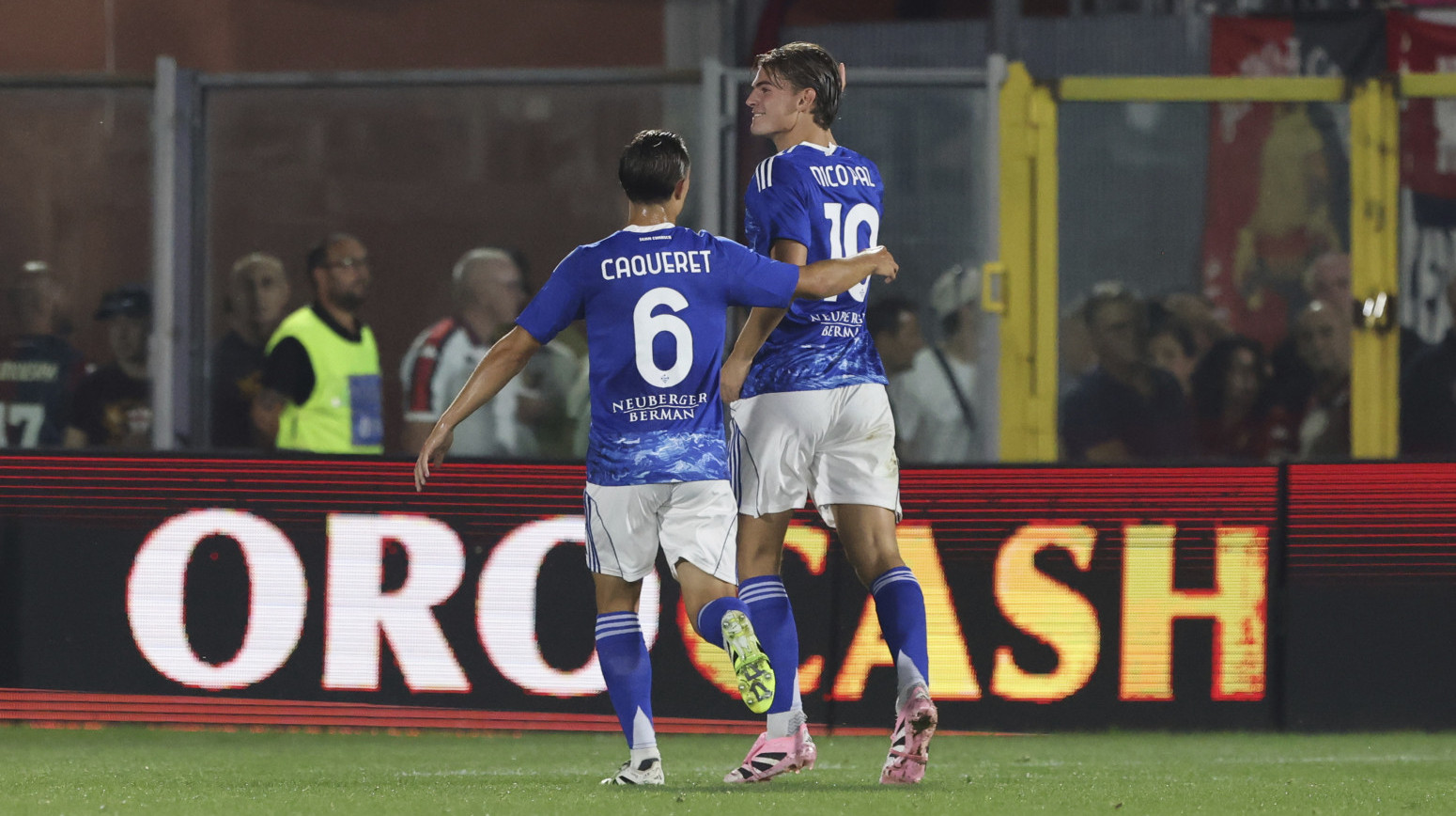 Uzalud majstorija Nika Paza – Komo se samouništio za par minuta