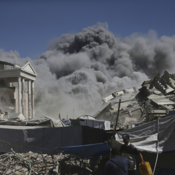 Brutalan napad je počeo; Grad gori; Eksplozije odjekuju jedna za drugom VIDEO