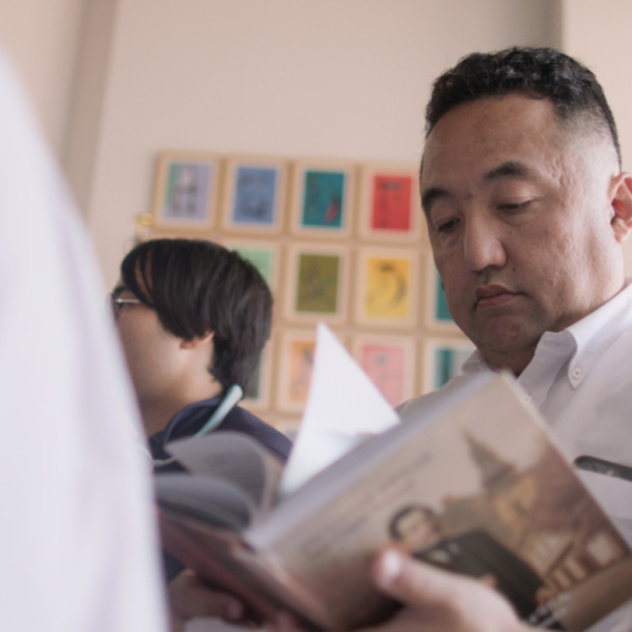 Knjiga "Pokondirena tikva" promovisana u Paviljonu Srbije na EXPO izložbi u Japanu