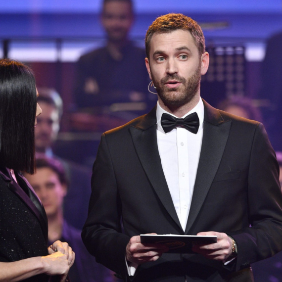 Neprepoznatljiv: Glumac kojem se sudi za prisluškivanje žene šokirao objavom FOTO