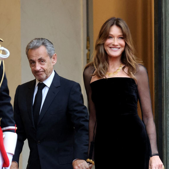 Žene iskreno: Evo zašto ne izlazimo s niskim muškarcima FOTO