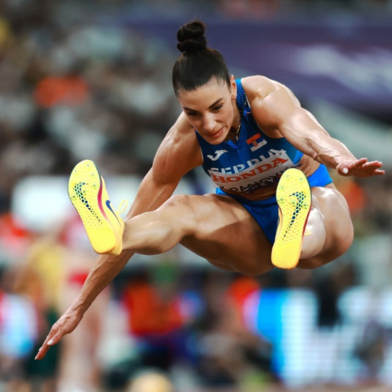 Novogodišnji miting i trijumf Ivane Španović