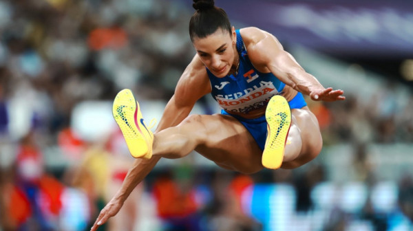 Novogodišnji miting i trijumf Ivane Španović