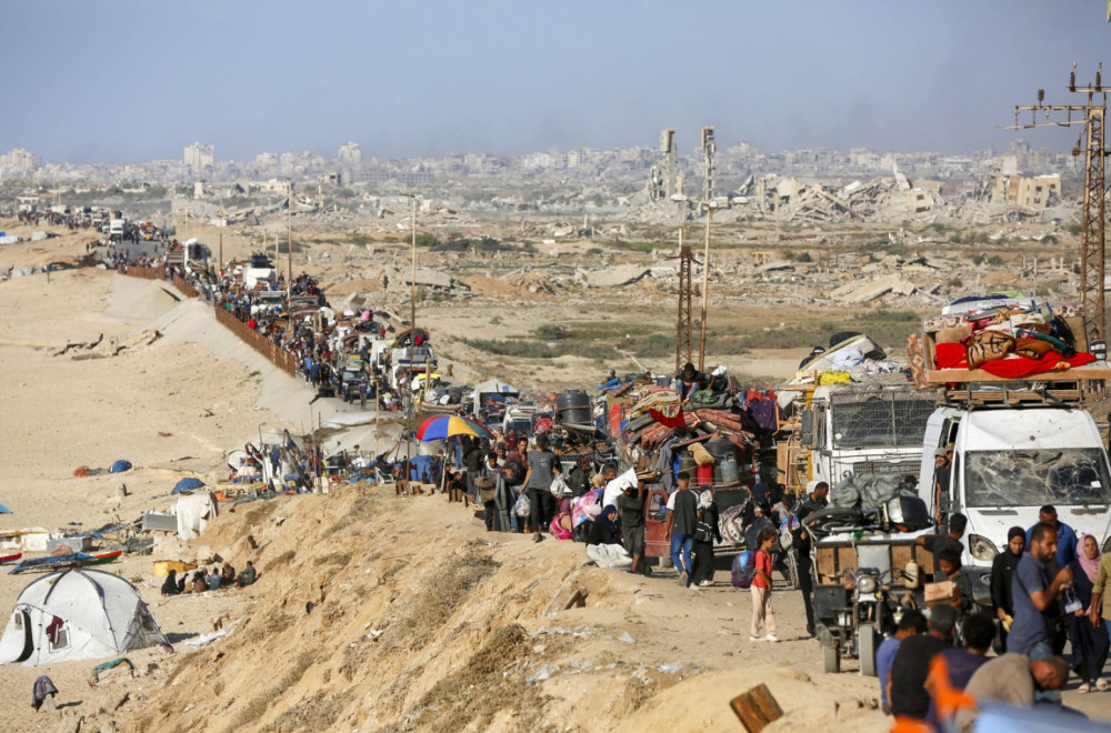 Hiljade civila pokušava da pobegne; Ovo je pakao, bombardovanje traje satima
