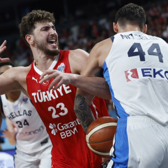 Šengun se oglasio zbog Grka, pa objavio sliku sa Janisom FOTO