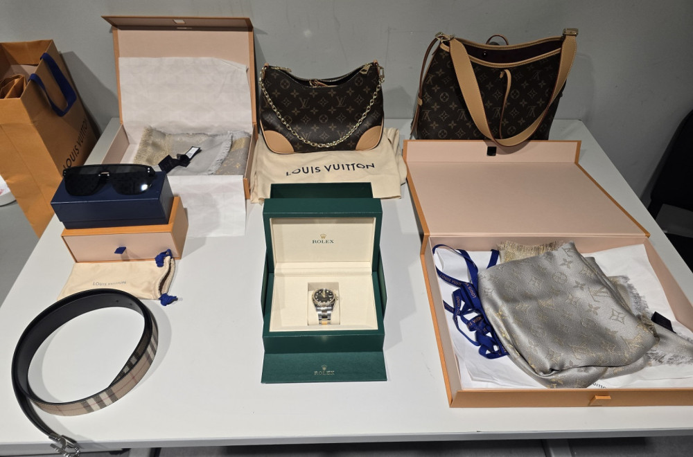 Na aerodromu Nikola Tesla zaplenjena roba vredna preko 23.000 evra FOTO