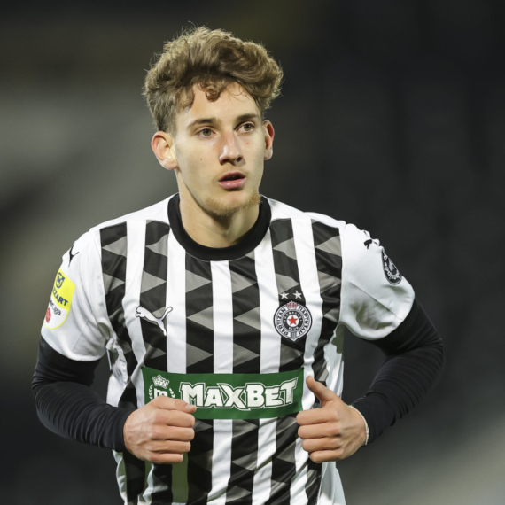 Partizan poslao svoje dete na kaljenje u Pazar