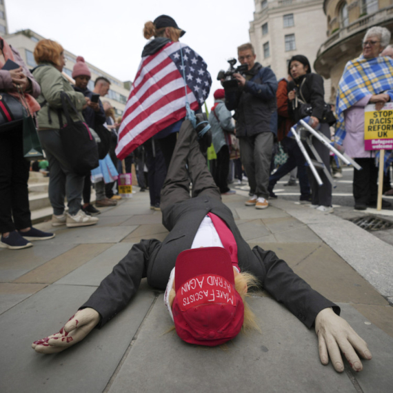 London gori zbog Trampa: "On je sve što mrzimo" FOTO/VIDEO