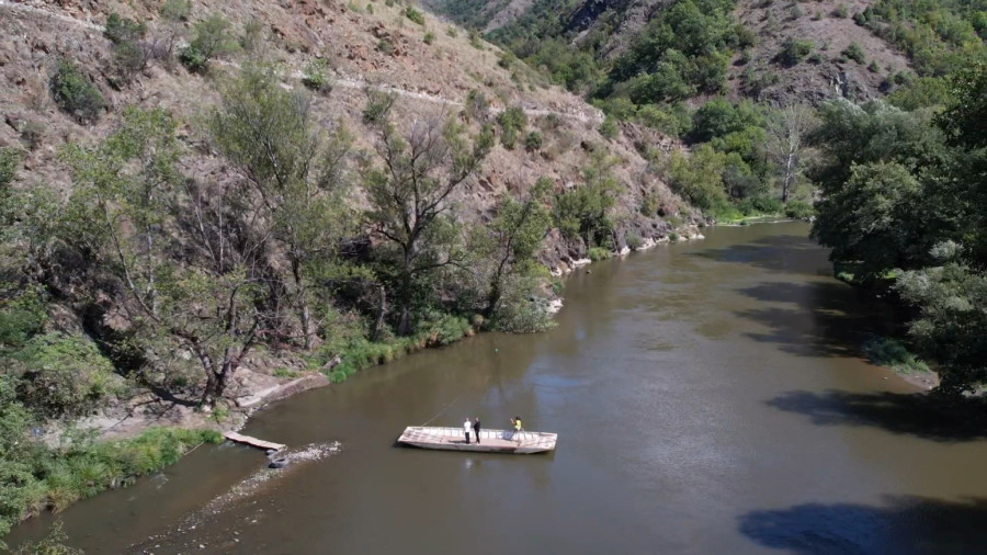 Nikola je Kolumbijac srpskog porekla, došao u zemlju svog oca i radi kao skeledžija na Ibru FOTO