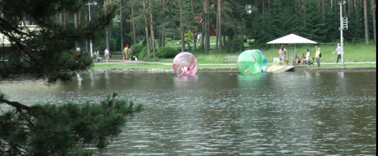 Leto je gotovo na srpskoj planini: Na stotine hiljada posetilaca uživalo u lepotama Zlatibora FOTO