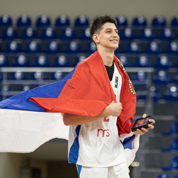 Srpski biser ispisao istoriju Barselone – Kusturica najmlađi debitant VIDEO