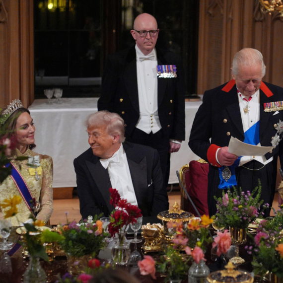 Kraljevski, nema šta: Evo što se jelo i pilo za Trampov i Melanijin doček FOTO