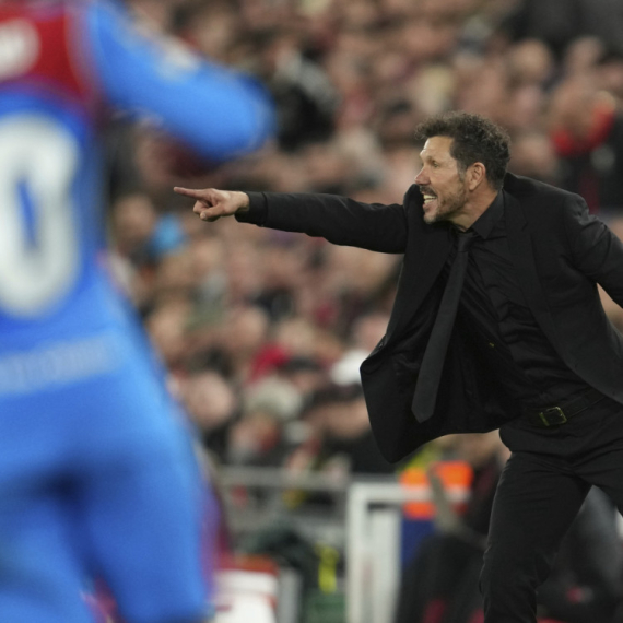 "Da li znate kako je kada vas vređaju 90 minuta?"