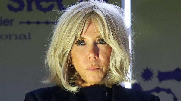 Prva dama Francuske završila na hitnoj operaciji