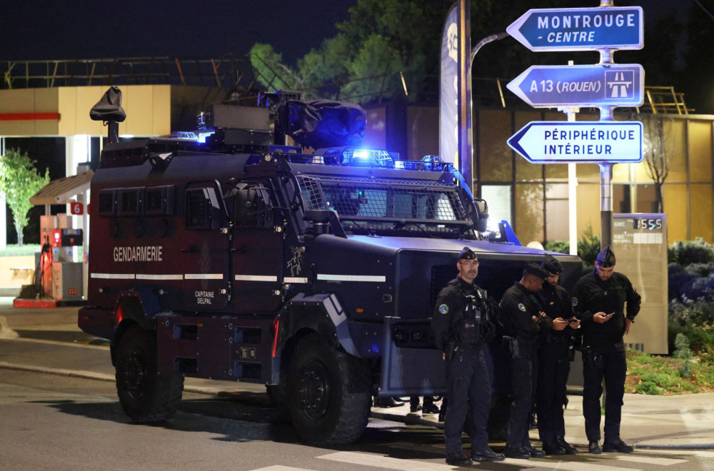 "Čudovište" na ulicama Francuske: Šta su Kentauri koje policija koristi? FOTO/VIDEO