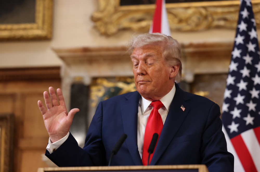 Tramp, ponovo: Pomirio sam Albaniju i "Aberbejdžan" VIDEO