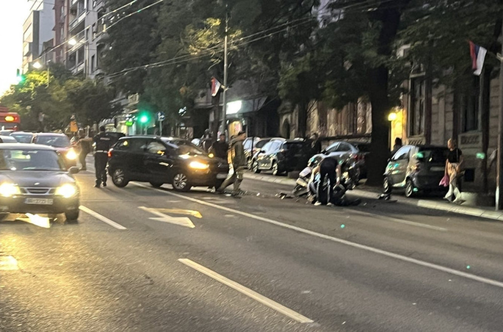 Sada i zvanično gaze policajce: Vozilo N1 udarilo policajca na motoru kod RTS; Oglasio se MUP FOTO/VIDEO