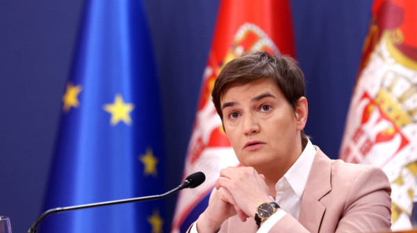 Brnabić žestoko udarila na Đokića nakon pada UB na Šangajskoj listi: "Otišao tetki po lek"