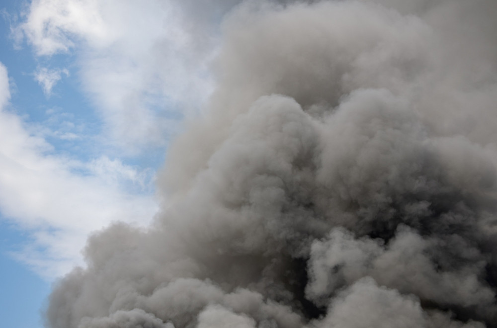 Drama na vašaru u Šapcu: Izbio požar FOTO