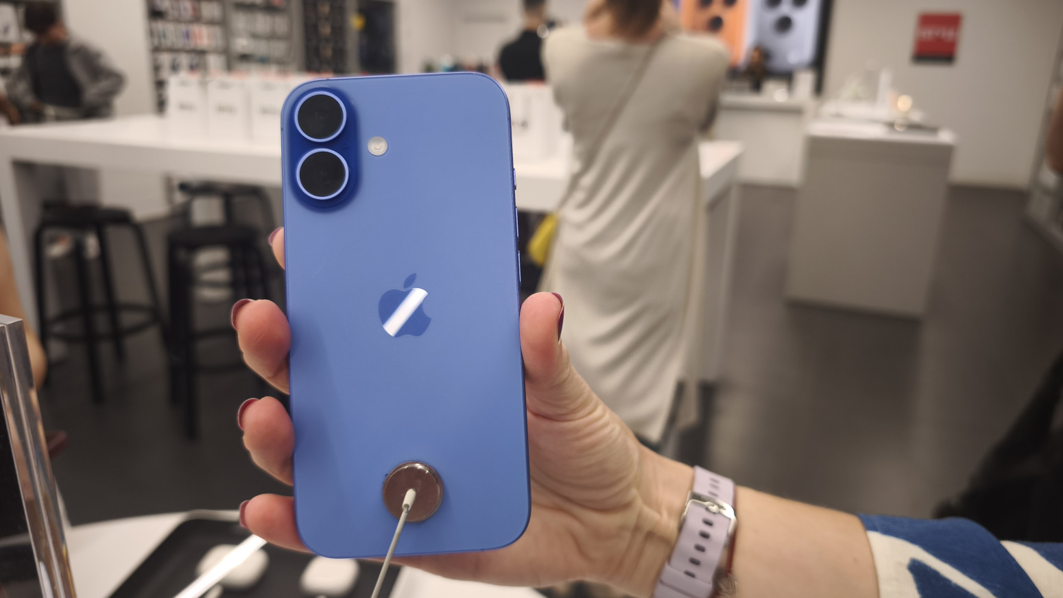 Premijera: Ovo su cene za iPhone 17 u Srbiji!