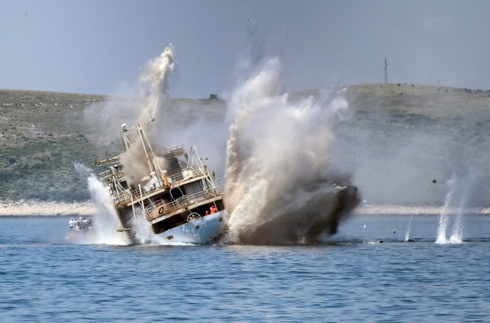 Drama na Bosforu: Sudar brodova; Broje se povređeni VIDEO
