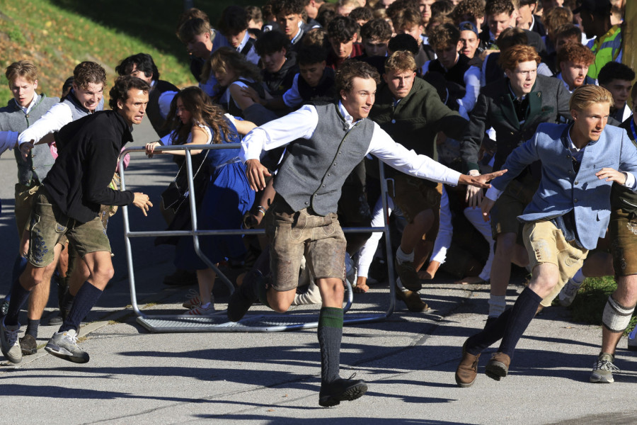 Počeo Oktobarfest: Rekordi u cenama; Volove i svinjske kolenice menjaju veganski obroci FOTO