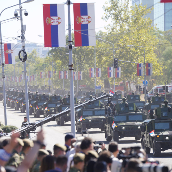 Prikazano moćno naoružanje; Rafal i Migovi iznad Beograda; Prisustvovao Vučić FOTO/VIDEO