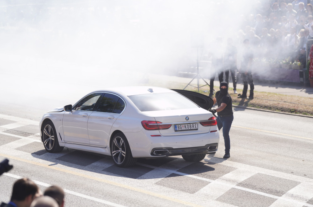 Kobre izvele spektakularnu akciju: Za manje od minut neutralisan neprijatelj VIDEO