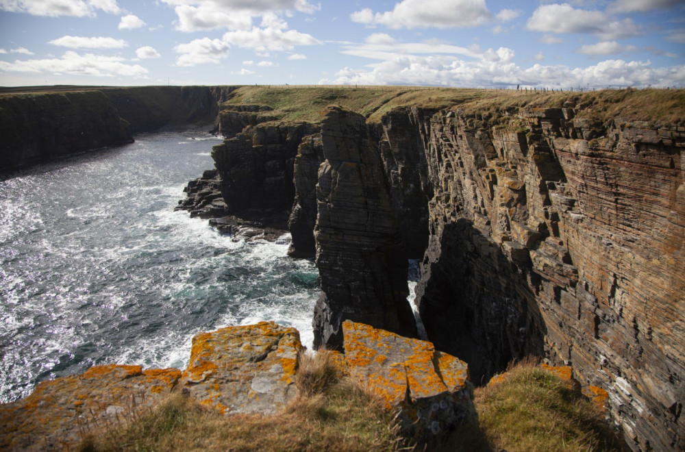Potvrđeno: Asteroid napravio krater u moru, talasi dostigli 100 metara