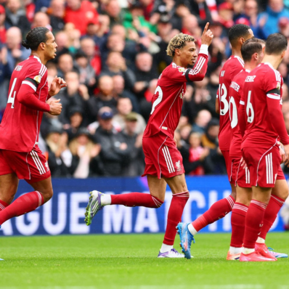 Liverpul 5/5 – pobeda u gradskom derbiju