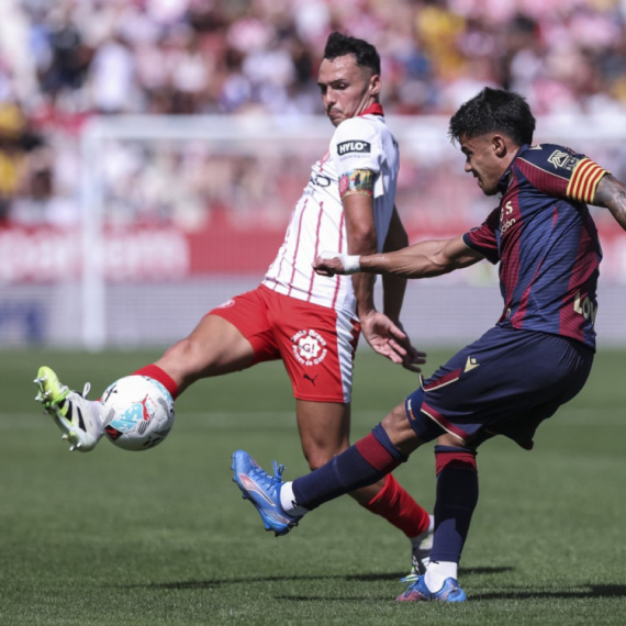 Debakl Đirone – Levante slavio uz "poker"