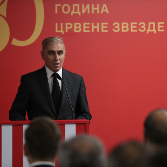 Legende Zvezde pružile podršku ekipi pred utakmicu sa Lilom VIDEO