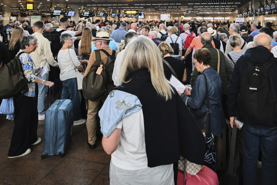 Totalni kolaps: Putinovi prsti – oglasili se stručnjaci posle masovnog sajber napada na evropske aerodrome