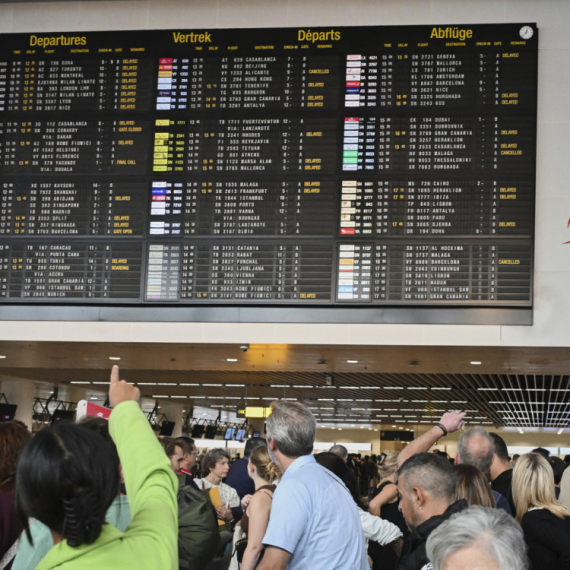 I dalje haos na aerodromima: Ne mogu da se oporave od napada