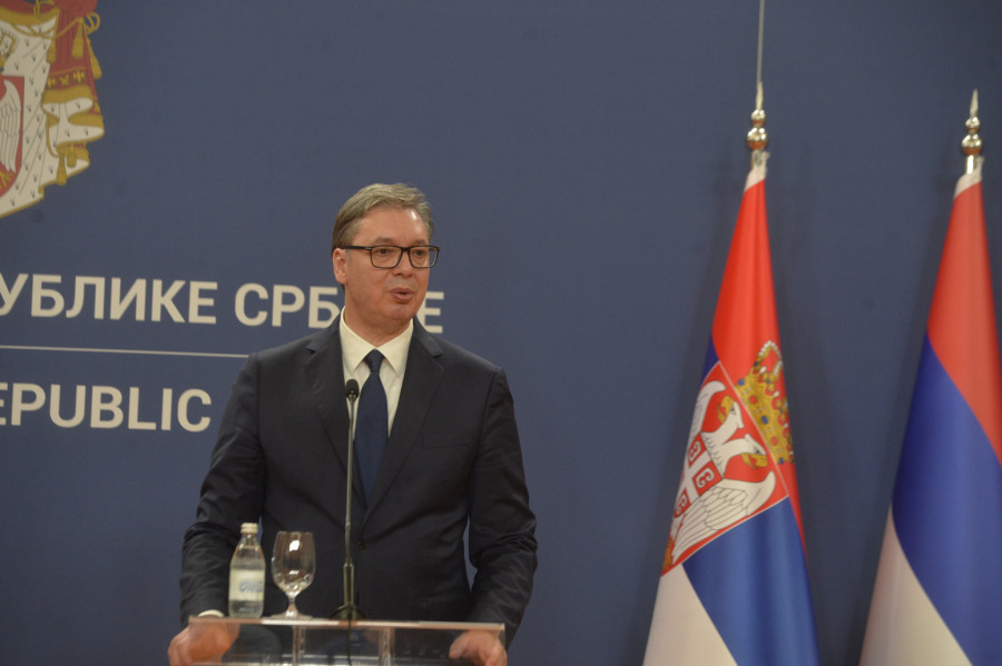 Vučić: Najvažnije je da u narednom periodu izdržimo sve pritiske; Dodik: Vratili smo ponos vojsci FOTO/VIDEO