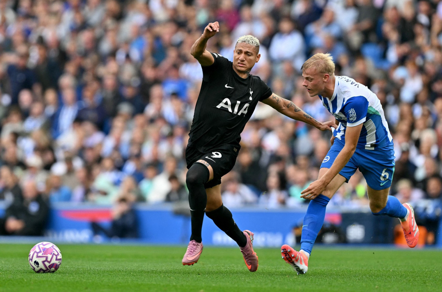 Van Heke poklonio bod Totenhemu, Milenković proklinje Ukrajinca VIDEO
