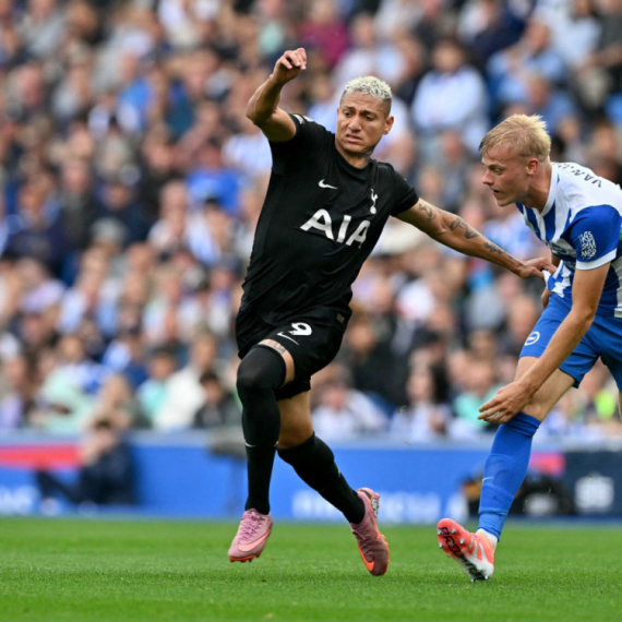Van Heke poklonio bod Totenhemu, Milenković proklinje Ukrajinca VIDEO