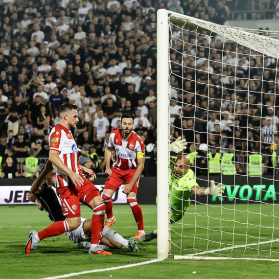 Pogledajte kako je Zvezda "ranila" Partizan VIDEO