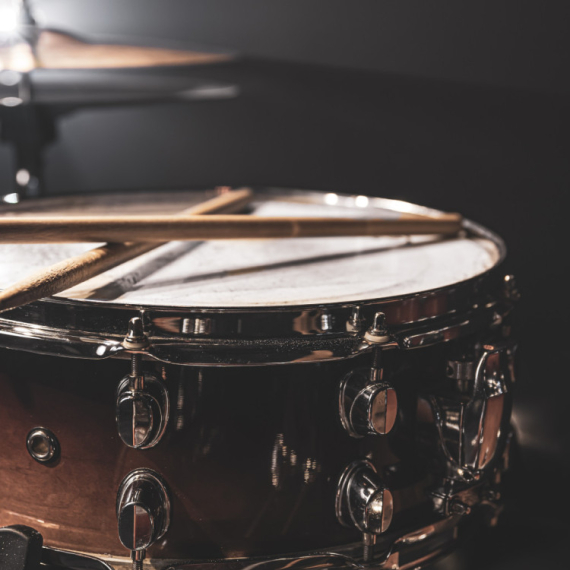 Preminuo srpski bubnjar: Svirao za više bendova FOTO