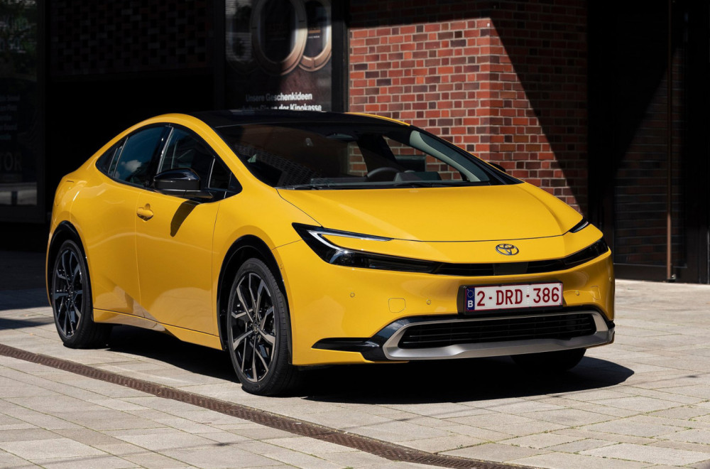 Vozači kupuju plug-in hibride, a zaboravljaju da ih pune – Toyota smislila rešenje!