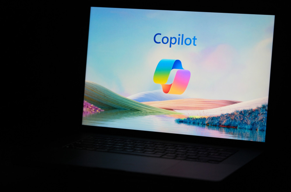 Microsoft ima snažan razlog da pređete sa Windowsa 10 na ARM računare