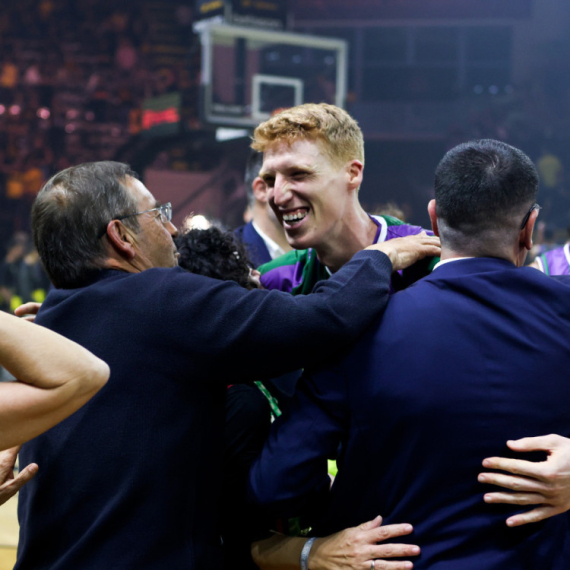 Unikaha pobedila Amerikance i uzela drugu uzastopnu svetsku titulu