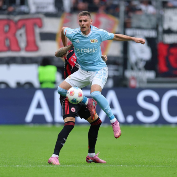 Tri asistencije Srbina za najveće iznenađenje kola u Bundesligi VIDEO