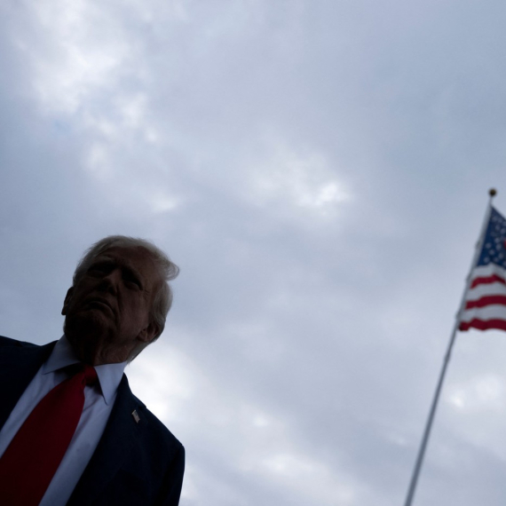 Cure detalji: Tramp predstavlja predlog za mir; Moraće da se povuku