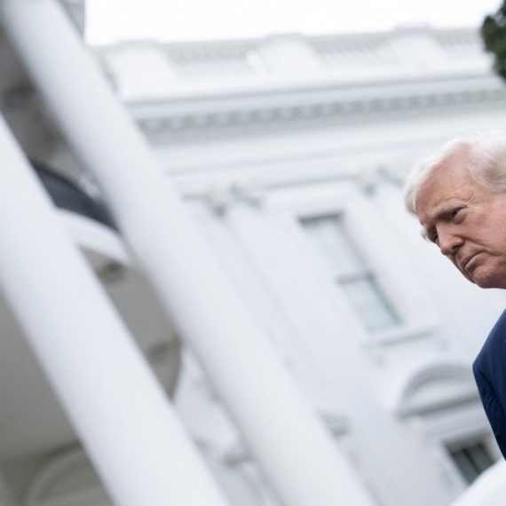 Trump and the Pakistani Prime Minister behind closed doors: White House the key to peace in the Middle East?