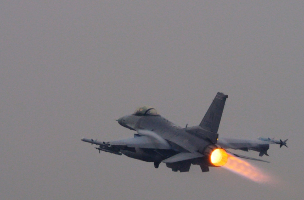 Objavljen snimak: F-16 vs. krstareće rakete VIDEO