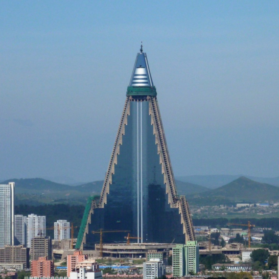 Terrifying and desolate: The most mysterious skyscraper in the world is called the "hotel of doom" PHOTO/VIDEO