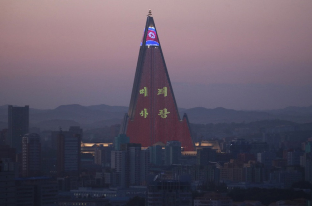 Zastrašujuć i pust: Najmisteriozniji neboder na svetu zovu hotelom propasti FOTO/VIDEO