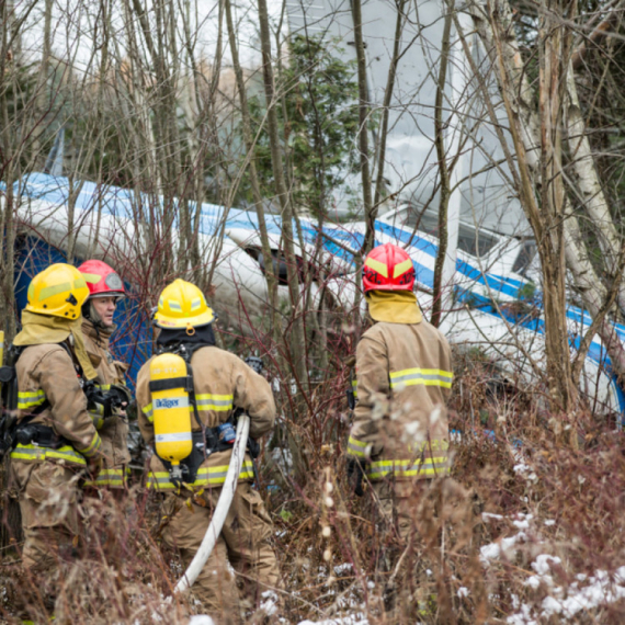 Poznata voditeljka poginula u avionskoj nesreći