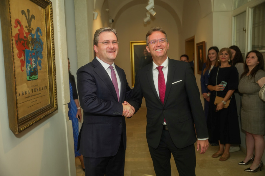 Otvaranje izložbe Obrenovići – lično i privatno u Srpskom pravoslavnom muzeju u Sentandreji